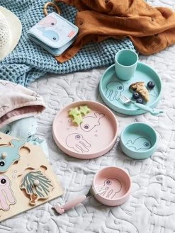 Coffret Repas 3 Pièces DONE BY DEER Sea Friends En Silicone Bleu - Done By Deer -Boutique Badabulle coffret repas 3 pieces done by deer sea friends en silicone 5