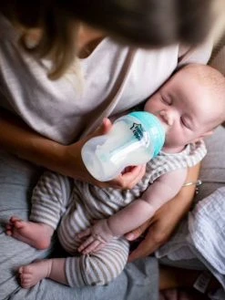 Kit De Naissance Anti-Colique TOMMEE TIPPEE Bleu - Tommee Tippee -Boutique Badabulle kit de naissance anti colique tommee tippee 3