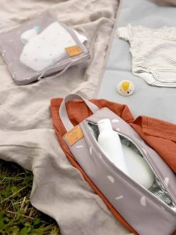 Pochette Isotherme LÄSSIG Taupe - Lassig -Boutique Badabulle pochette isotherme lassig 4